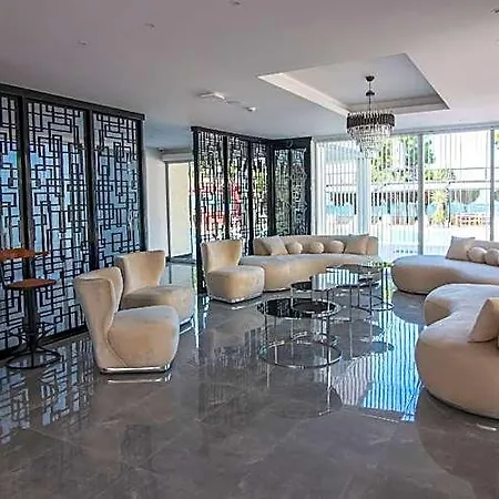 Hotel Life 4*