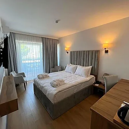 Life Hotel